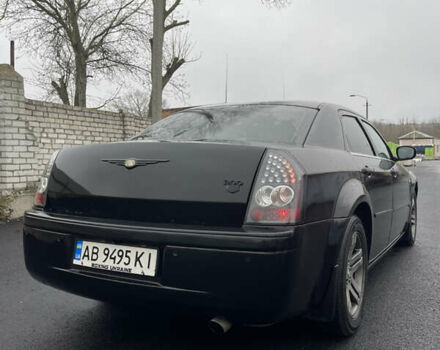 Черный Крайслер 300C, объемом двигателя 3.52 л и пробегом 277 тыс. км за 7000 $, фото 4 на Automoto.ua