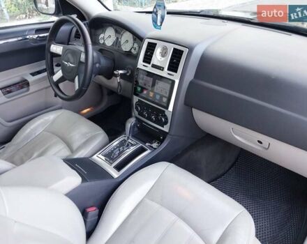 Чорний Крайслер 300C, об'ємом двигуна 2.74 л та пробігом 262 тис. км за 7250 $, фото 21 на Automoto.ua