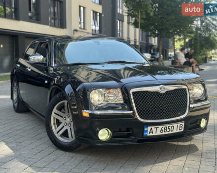 Чорний Крайслер 300C, об'ємом двигуна 2.74 л та пробігом 181 тис. км за 7500 $, фото 5 на Automoto.ua