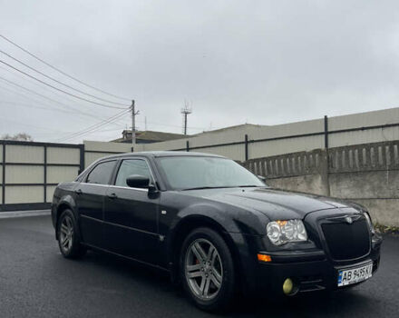 Черный Крайслер 300C, объемом двигателя 3.52 л и пробегом 277 тыс. км за 7000 $, фото 2 на Automoto.ua