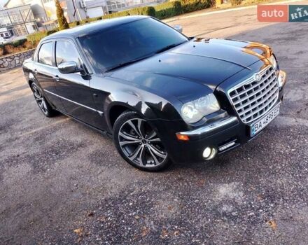 Черный Крайслер 300C, объемом двигателя 3.5 л и пробегом 202 тыс. км за 7593 $, фото 7 на Automoto.ua