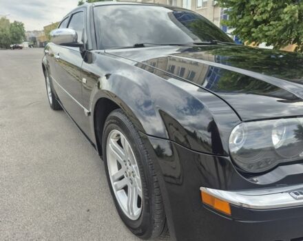 Чорний Крайслер 300C, об'ємом двигуна 2.7 л та пробігом 263 тис. км за 6856 $, фото 19 на Automoto.ua