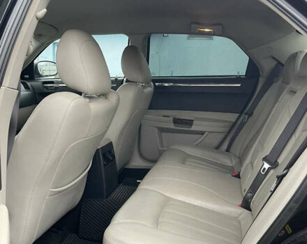 Черный Крайслер 300C, объемом двигателя 3.52 л и пробегом 277 тыс. км за 7000 $, фото 17 на Automoto.ua