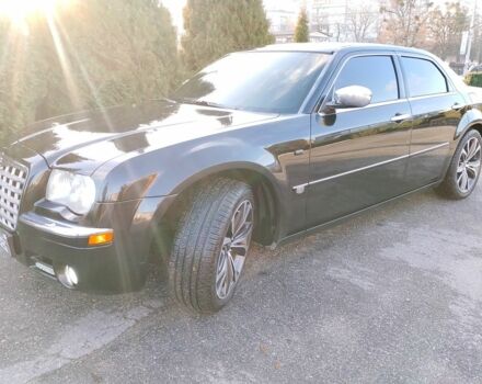 Черный Крайслер 300C, объемом двигателя 3.5 л и пробегом 202 тыс. км за 7593 $, фото 1 на Automoto.ua