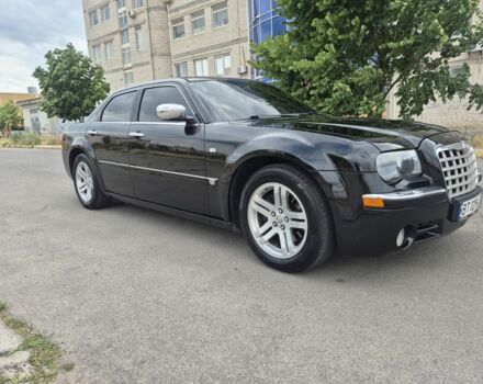 Чорний Крайслер 300C, об'ємом двигуна 2.7 л та пробігом 263 тис. км за 6856 $, фото 7 на Automoto.ua