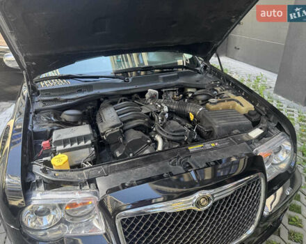 Чорний Крайслер 300C, об'ємом двигуна 2.74 л та пробігом 181 тис. км за 7500 $, фото 18 на Automoto.ua