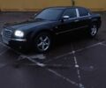 Черный Крайслер 300C, объемом двигателя 2.7 л и пробегом 359 тыс. км за 5238 $, фото 1 на Automoto.ua