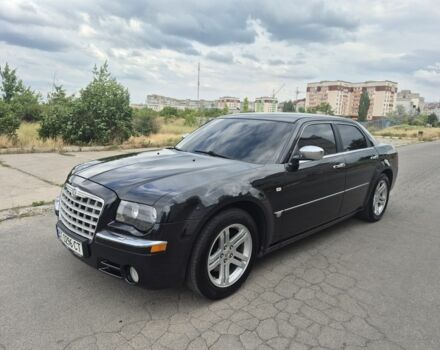 Чорний Крайслер 300C, об'ємом двигуна 2.7 л та пробігом 263 тис. км за 6856 $, фото 6 на Automoto.ua