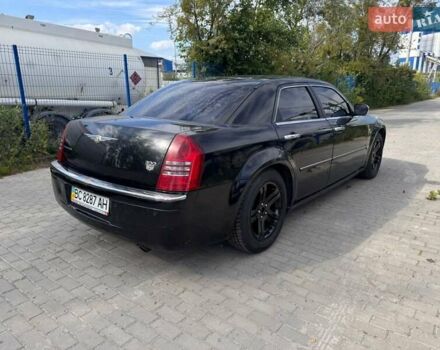 Черный Крайслер 300C, объемом двигателя 2.7 л и пробегом 320 тыс. км за 4500 $, фото 8 на Automoto.ua
