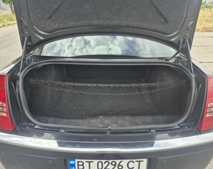 Чорний Крайслер 300C, об'ємом двигуна 2.7 л та пробігом 263 тис. км за 6856 $, фото 15 на Automoto.ua