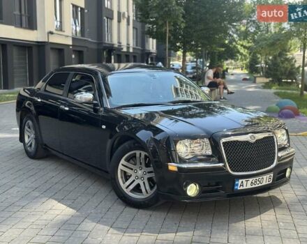 Черный Крайслер 300C, объемом двигателя 2.7 л и пробегом 179 тыс. км за 8450 $, фото 5 на Automoto.ua