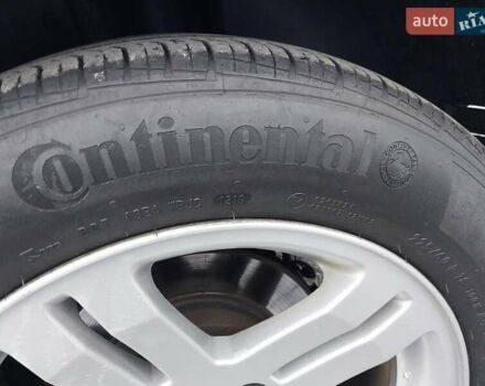 Чорний Крайслер 300C, об'ємом двигуна 2.74 л та пробігом 262 тис. км за 7250 $, фото 29 на Automoto.ua