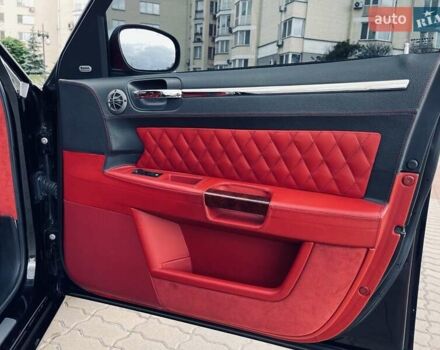 Черный Крайслер 300C, объемом двигателя 5.7 л и пробегом 77 тыс. км за 11500 $, фото 10 на Automoto.ua