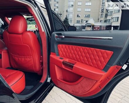 Черный Крайслер 300C, объемом двигателя 5.7 л и пробегом 77 тыс. км за 12200 $, фото 17 на Automoto.ua