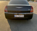 Черный Крайслер 300C, объемом двигателя 3.5 л и пробегом 270 тыс. км за 9500 $, фото 4 на Automoto.ua