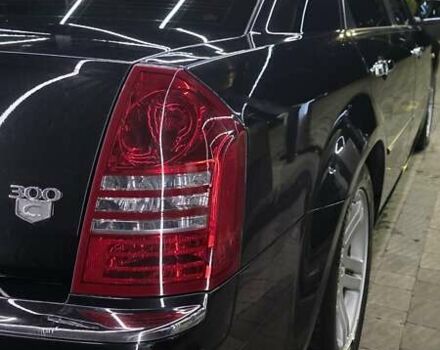 Черный Крайслер 300C, объемом двигателя 3.52 л и пробегом 220 тыс. км за 8800 $, фото 9 на Automoto.ua
