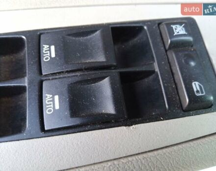 Черный Крайслер 300C, объемом двигателя 2.7 л и пробегом 183 тыс. км за 7500 $, фото 7 на Automoto.ua