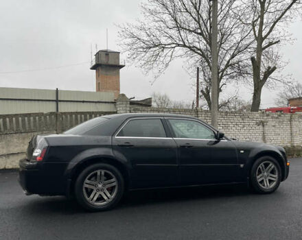Черный Крайслер 300C, объемом двигателя 3.52 л и пробегом 277 тыс. км за 7000 $, фото 3 на Automoto.ua