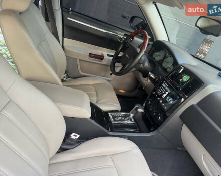Чорний Крайслер 300C, об'ємом двигуна 2.74 л та пробігом 181 тис. км за 7500 $, фото 19 на Automoto.ua