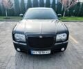 Черный Крайслер 300C, объемом двигателя 2.7 л и пробегом 167 тыс. км за 11500 $, фото 1 на Automoto.ua
