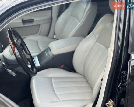 Черный Крайслер 300C, объемом двигателя 2.74 л и пробегом 220 тыс. км за 6450 $, фото 15 на Automoto.ua