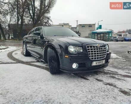 Черный Крайслер 300C, объемом двигателя 2.74 л и пробегом 220 тыс. км за 10500 $, фото 4 на Automoto.ua