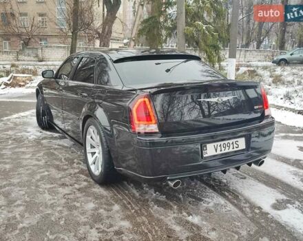 Черный Крайслер 300C, объемом двигателя 2.74 л и пробегом 220 тыс. км за 10500 $, фото 8 на Automoto.ua