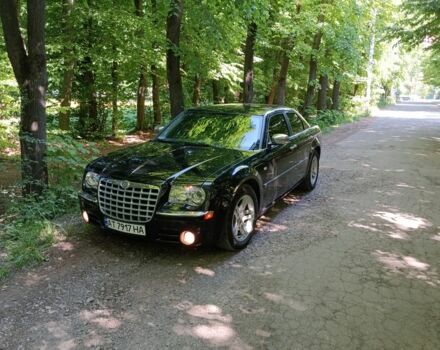 Черный Крайслер 300C, объемом двигателя 3 л и пробегом 282 тыс. км за 10500 $, фото 8 на Automoto.ua