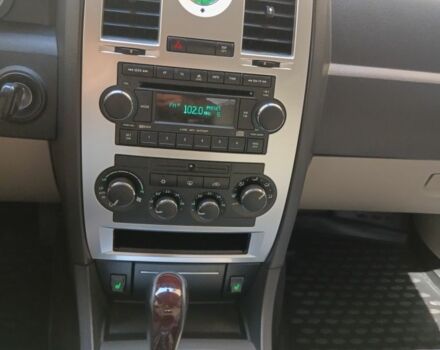 Черный Крайслер 300C, объемом двигателя 3 л и пробегом 282 тыс. км за 10500 $, фото 13 на Automoto.ua