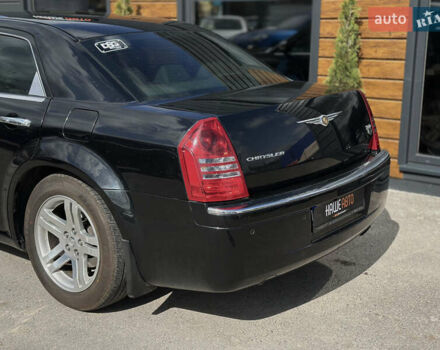Чорний Крайслер 300C, об'ємом двигуна 3.52 л та пробігом 121 тис. км за 7999 $, фото 10 на Automoto.ua
