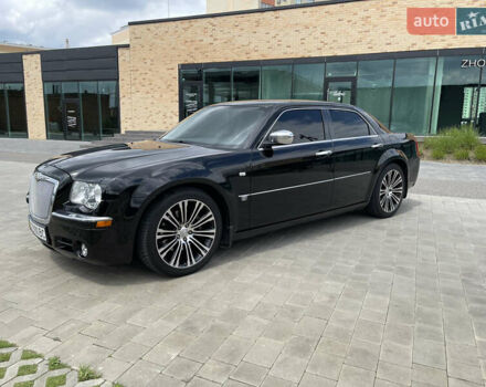 Черный Крайслер 300C, объемом двигателя 2.7 л и пробегом 265 тыс. км за 8200 $, фото 2 на Automoto.ua