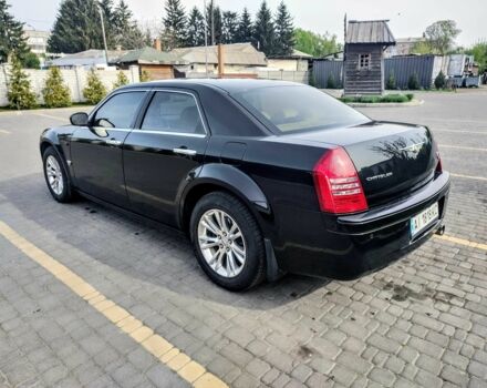 Черный Крайслер 300C, объемом двигателя 2.7 л и пробегом 167 тыс. км за 11500 $, фото 3 на Automoto.ua