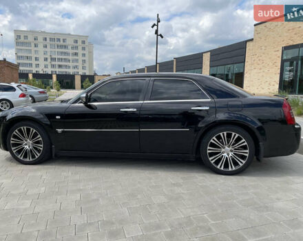 Черный Крайслер 300C, объемом двигателя 2.7 л и пробегом 265 тыс. км за 8200 $, фото 3 на Automoto.ua