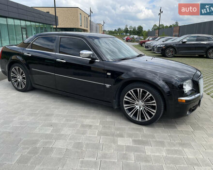 Черный Крайслер 300C, объемом двигателя 2.7 л и пробегом 265 тыс. км за 8200 $, фото 9 на Automoto.ua