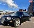 Черный Крайслер 300C, объемом двигателя 2.7 л и пробегом 208 тыс. км за 8300 $, фото 1 на Automoto.ua