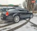 Черный Крайслер 300C, объемом двигателя 2.74 л и пробегом 220 тыс. км за 10500 $, фото 5 на Automoto.ua