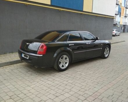 Черный Крайслер 300C, объемом двигателя 3 л и пробегом 282 тыс. км за 10500 $, фото 3 на Automoto.ua