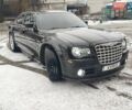 Черный Крайслер 300C, объемом двигателя 2.74 л и пробегом 220 тыс. км за 10500 $, фото 11 на Automoto.ua