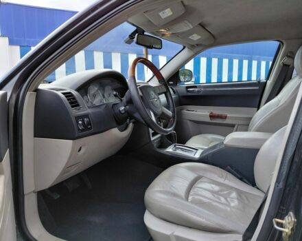 Чорний Крайслер 300C, об'ємом двигуна 2.7 л та пробігом 290 тис. км за 4509 $, фото 4 на Automoto.ua