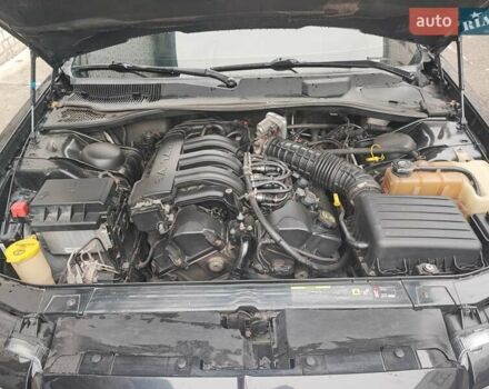 Черный Крайслер 300C, объемом двигателя 2.74 л и пробегом 220 тыс. км за 10500 $, фото 31 на Automoto.ua