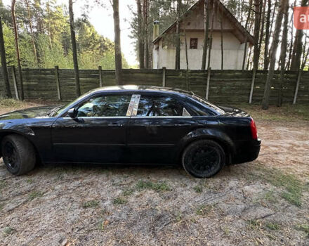 Черный Крайслер 300C, объемом двигателя 2.7 л и пробегом 165 тыс. км за 6699 $, фото 13 на Automoto.ua
