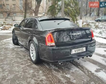 Черный Крайслер 300C, объемом двигателя 2.74 л и пробегом 220 тыс. км за 10500 $, фото 9 на Automoto.ua