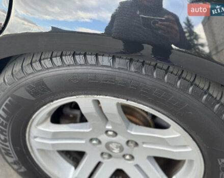 Черный Крайслер 300C, объемом двигателя 2.74 л и пробегом 220 тыс. км за 6450 $, фото 3 на Automoto.ua