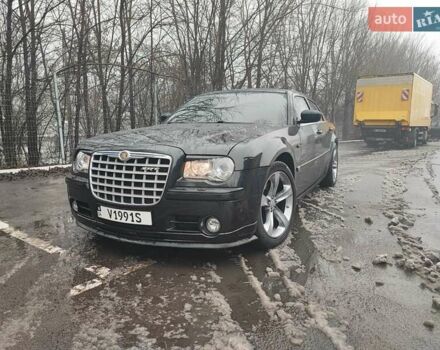Черный Крайслер 300C, объемом двигателя 2.74 л и пробегом 220 тыс. км за 10500 $, фото 27 на Automoto.ua