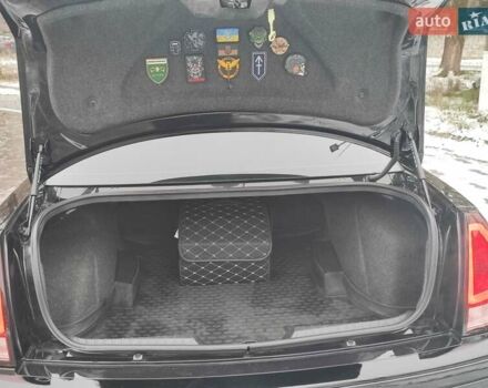 Черный Крайслер 300C, объемом двигателя 2.74 л и пробегом 220 тыс. км за 10500 $, фото 20 на Automoto.ua