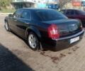 Черный Крайслер 300C, объемом двигателя 2.74 л и пробегом 253 тыс. км за 6500 $, фото 3 на Automoto.ua