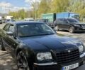 Черный Крайслер 300C, объемом двигателя 0 л и пробегом 373 тыс. км за 5300 $, фото 1 на Automoto.ua