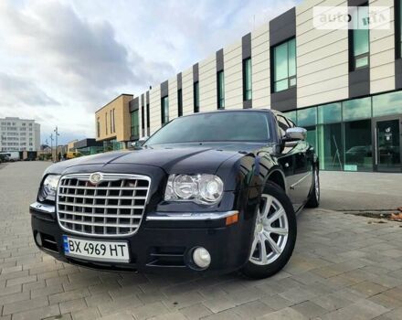 Чорний Крайслер 300C, об'ємом двигуна 2.74 л та пробігом 229 тис. км за 7300 $, фото 12 на Automoto.ua