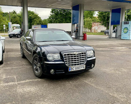 Черный Крайслер 300C, объемом двигателя 3.5 л и пробегом 251 тыс. км за 8800 $, фото 5 на Automoto.ua