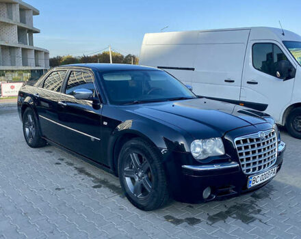 Черный Крайслер 300C, объемом двигателя 3.5 л и пробегом 251 тыс. км за 8800 $, фото 2 на Automoto.ua